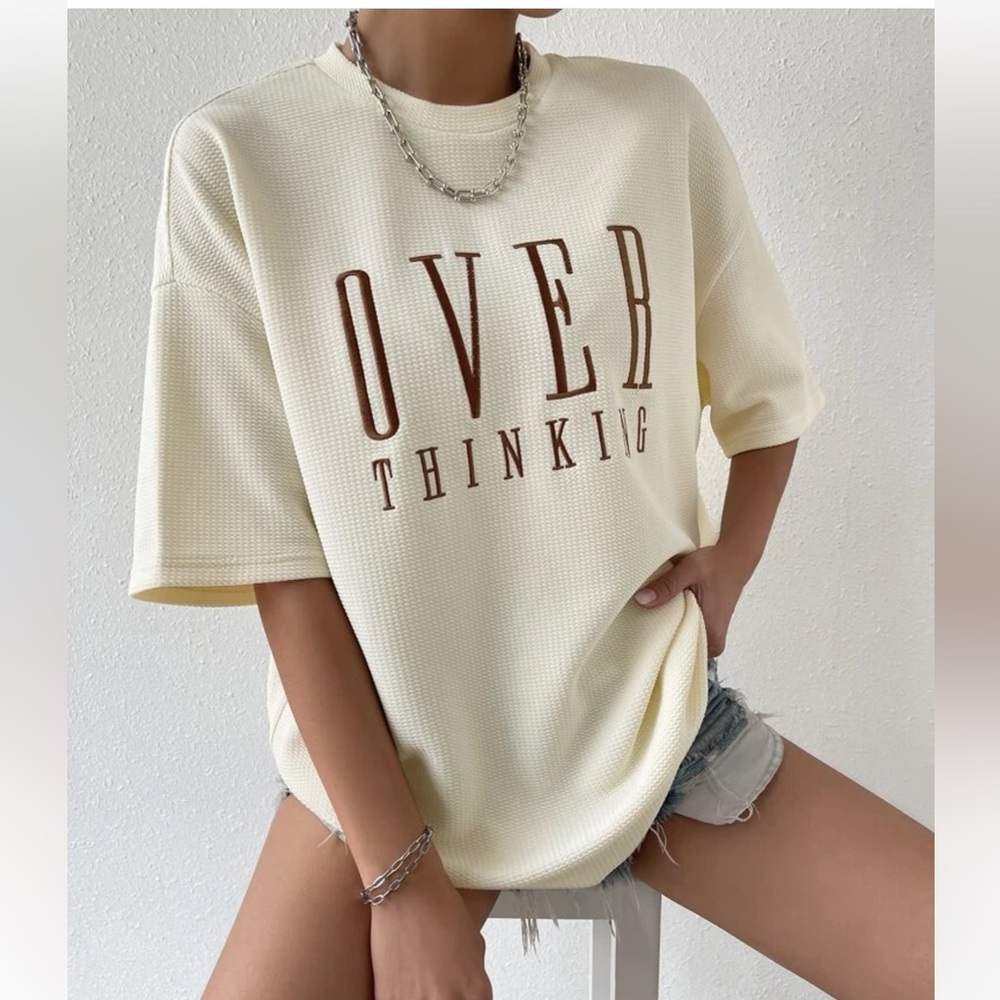 Oversized t shirt embroidered